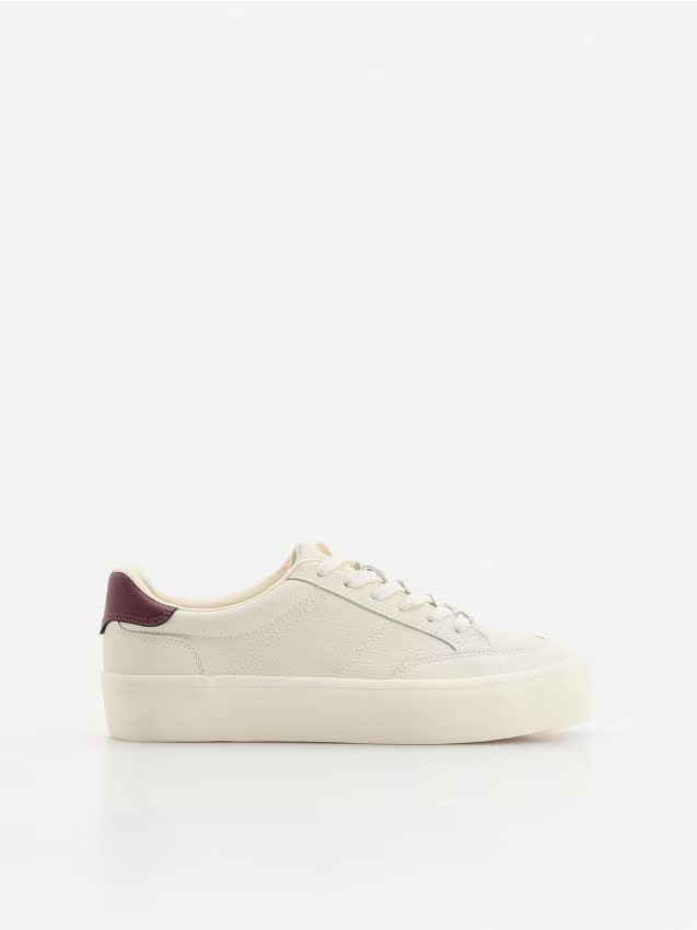 Reserved - Skórzane sneakersy - biały