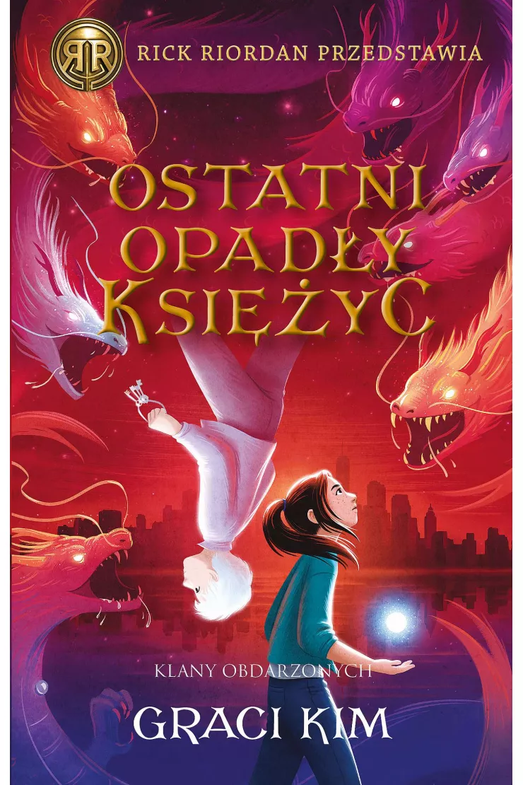 Ostatni opadły księżyc. Klany Obdarzonych. Tom 2
