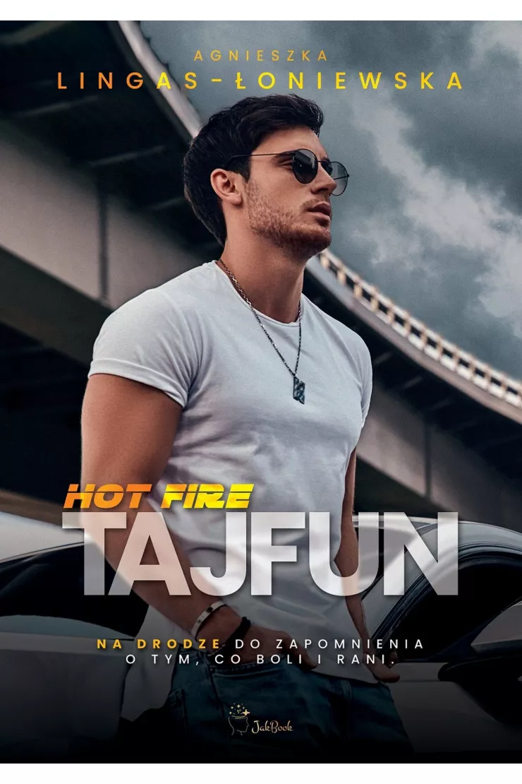 Tajfun. Hot Fire. Tom 1