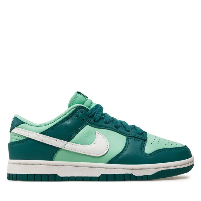 Sneakersy Nike