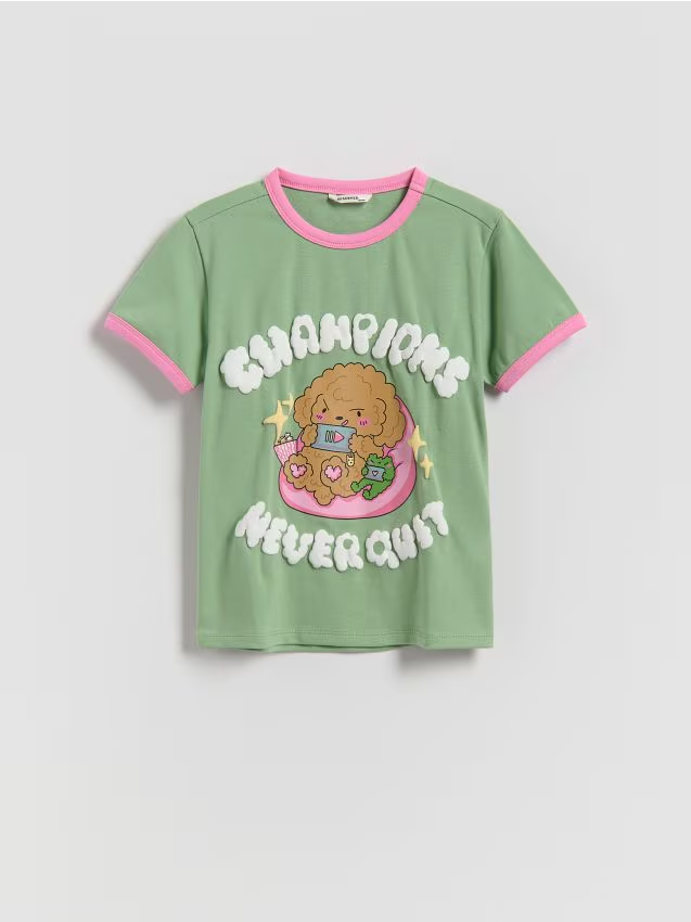 Reserved - Bawełniany t-shirt z nadrukiem Boffie & Poko - oliwkowy