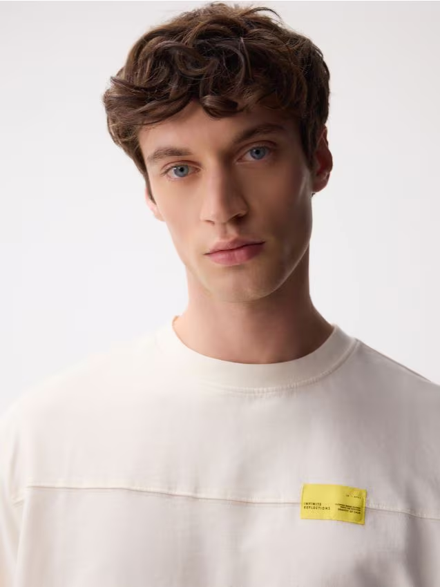 Reserved - T-shirt relaxed fit - złamana biel