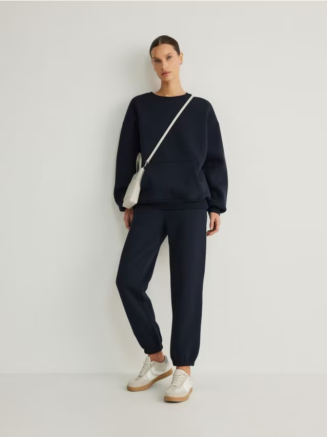 Reserved - Spodnie dresowe jogger - granatowy