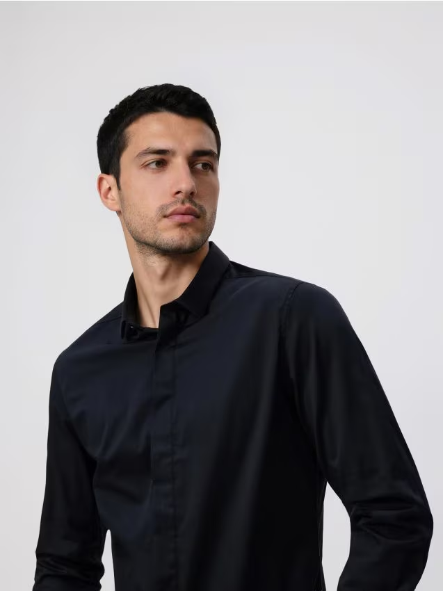 Reserved - Gładka koszula super slim fit - czarny