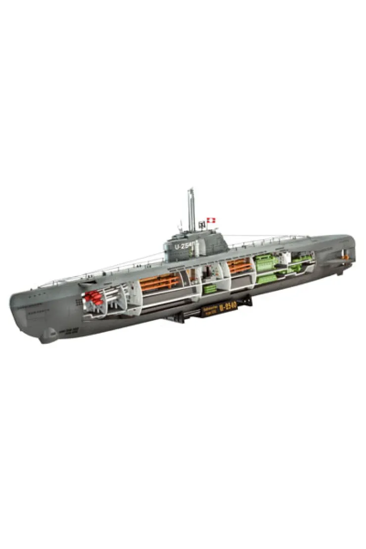 Statek 1:144 U-Boat typ XXI with interior