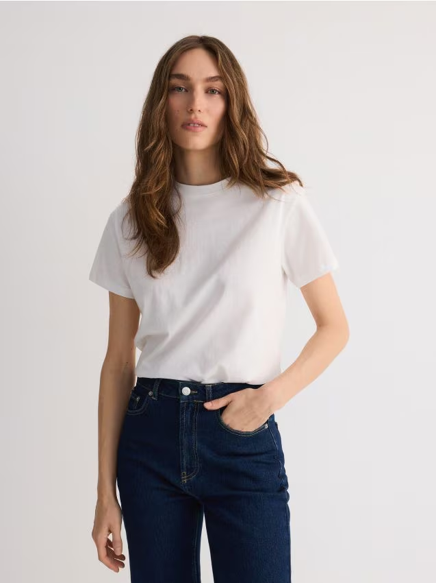 Reserved - Bawełniany t-shirt regular - biały