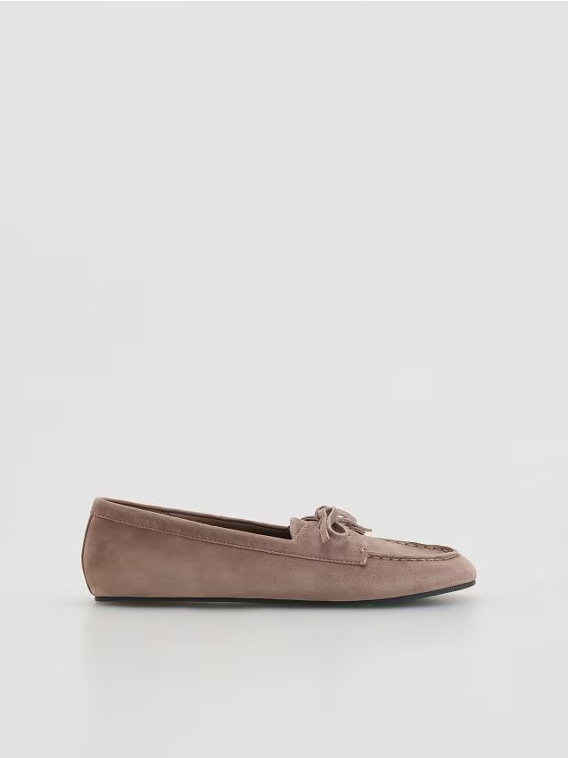 Reserved - Loafersy z owczej skóry - różowy