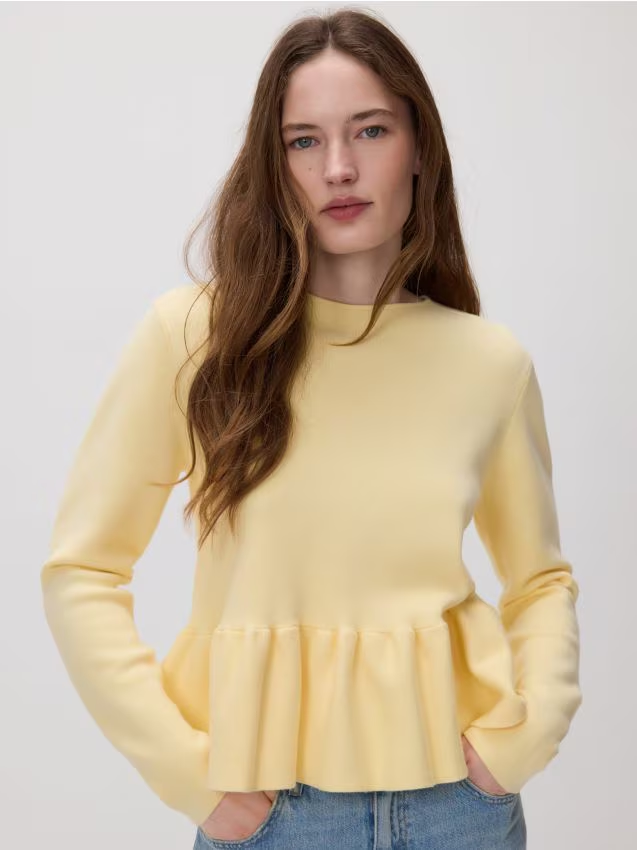 Reserved - Sweter z baskinką - jasnożółty