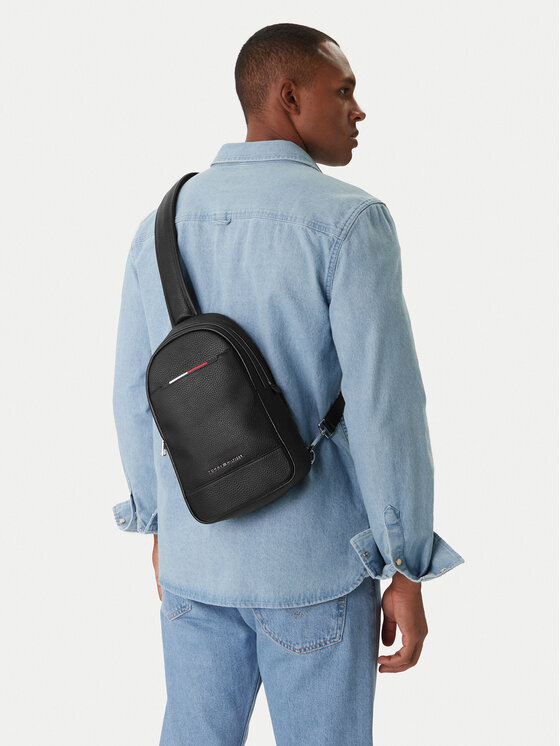 Tommy Hilfiger Plecak Th Central Sling Bag AM0AM13575 Czarny