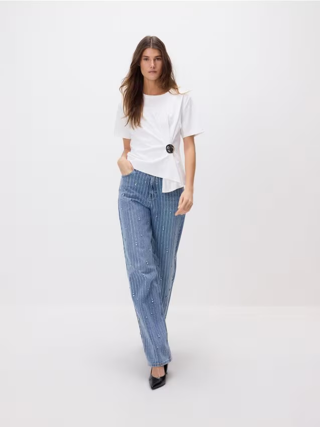 Reserved - Jeansy wide leg z aplikacjami - niebieski