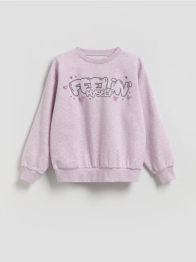 Reserved - Luźna bluza z napisem - lawendowy