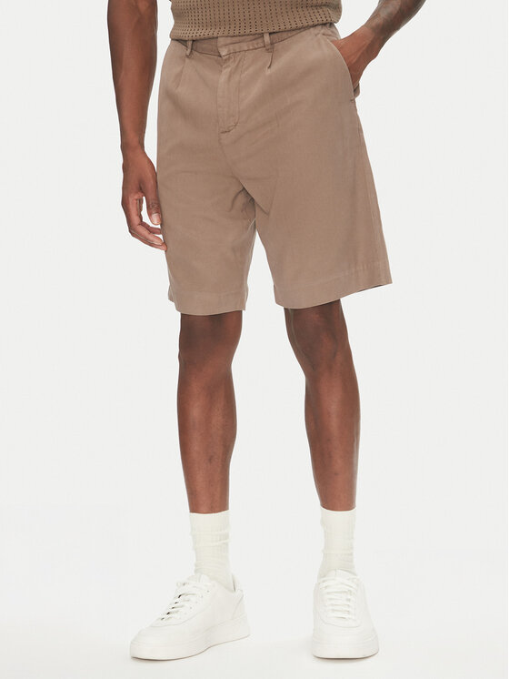 Lindbergh Szorty materiałowe 30-505054 Beżowy Wide Fit