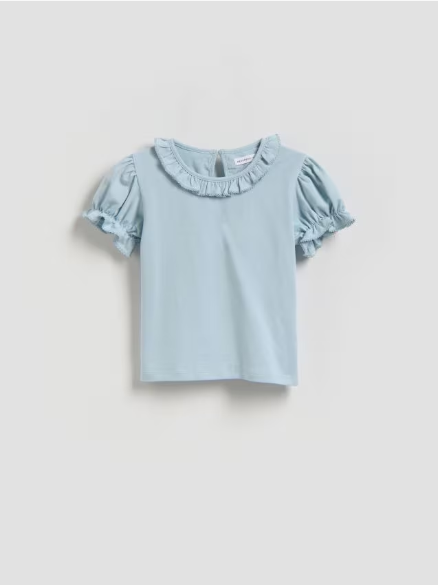 Reserved - Bawełniany t-shirt z falbanką - jasnoniebieski
