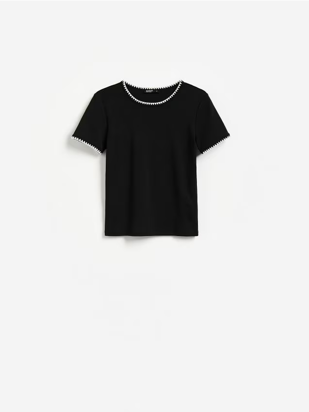 Reserved - T-shirt z dodatkiem modalu - czarny