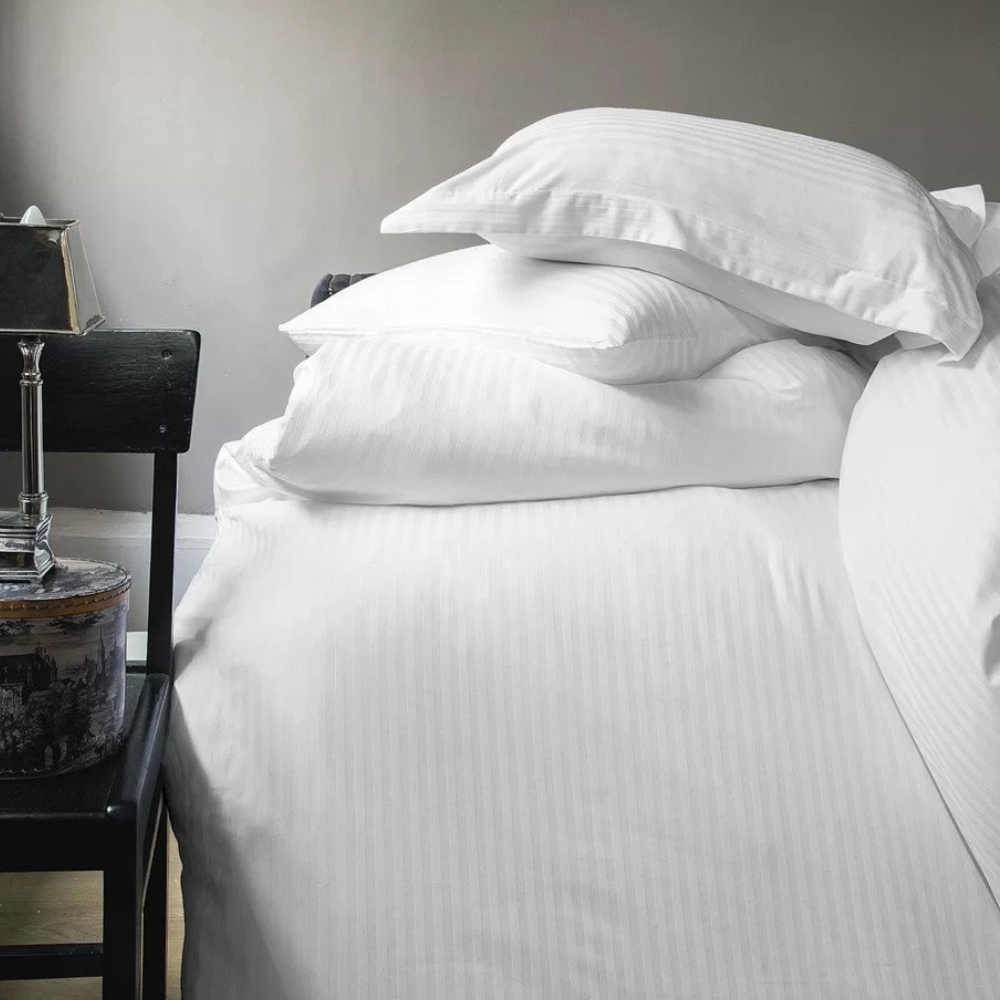 Pościel Pure White Stripe Satin Issimo 200x220 cm 2 sztuki 50x70 cm bawełna, Certyfikat Oeko Tex