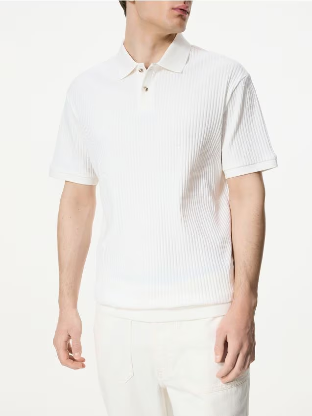Reserved - Koszulka polo comfort w prążek - złamana biel