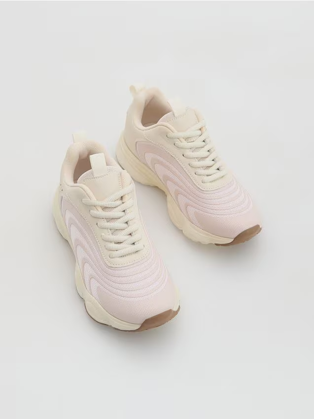 Reserved - Sneakersy z łączonych materiałów - kremowy