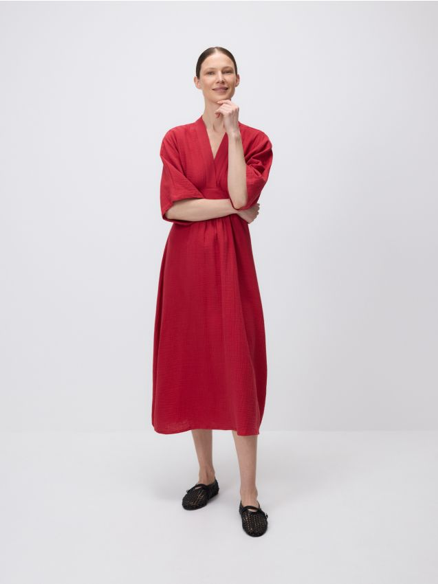 Reserved - Sukienka typu kimono - intenstywna czerwień