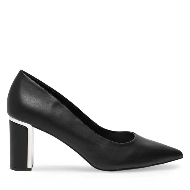 Czółenka Nine West