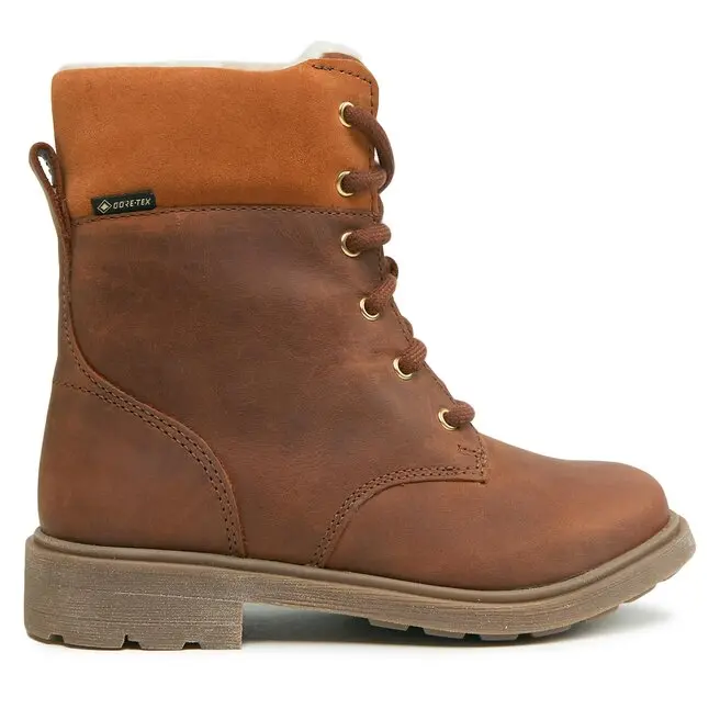 Kozaki Clarks