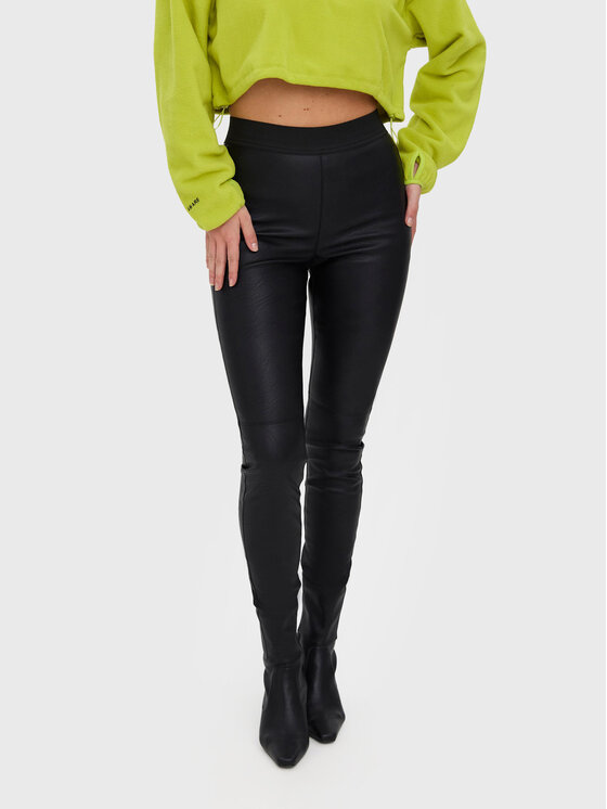 Vero Moda Spodnie z imitacji skóry Storm 10270787 Czarny Slim Fit