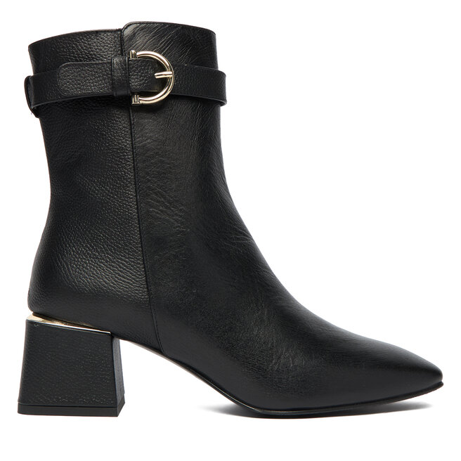 Botki Aigner