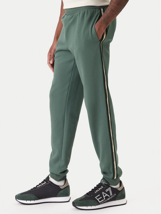 EA7 Emporio Armani Spodnie dresowe 7M001482 AF12660 U7260 Zielony Regular Fit