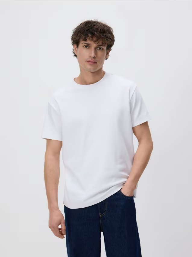 Reserved - Bawełniany t-shirt boxy - biały
