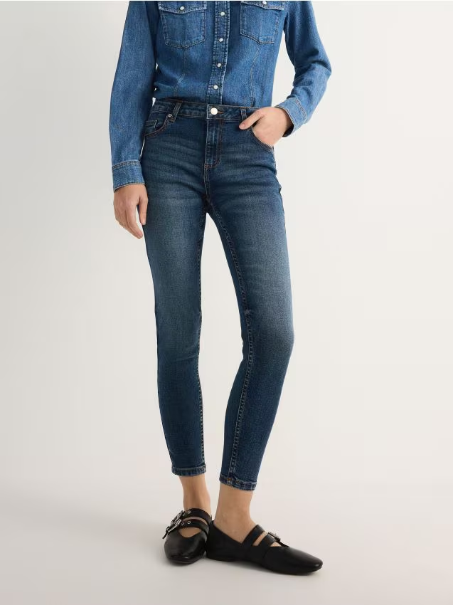 Reserved - Jeansy slim fit ze średnim stanem - niebieski