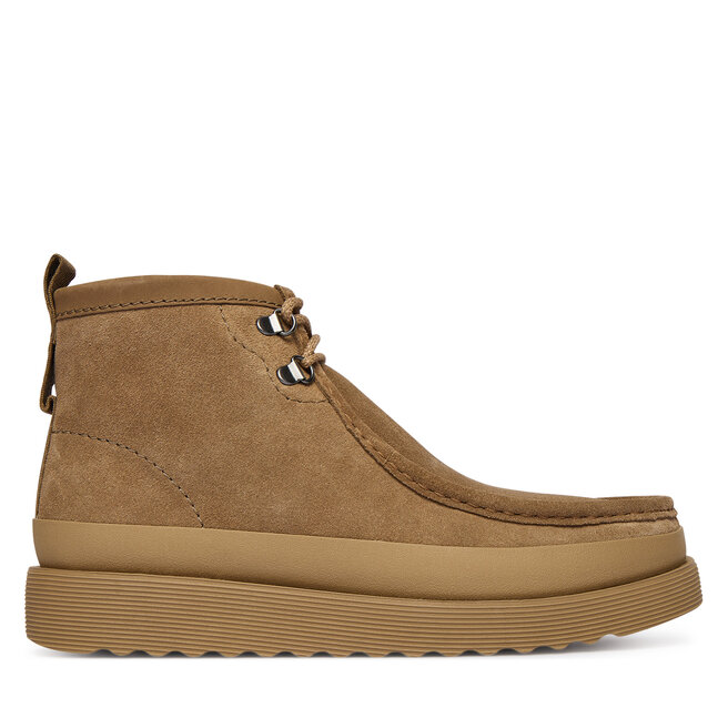 Kozaki Clarks