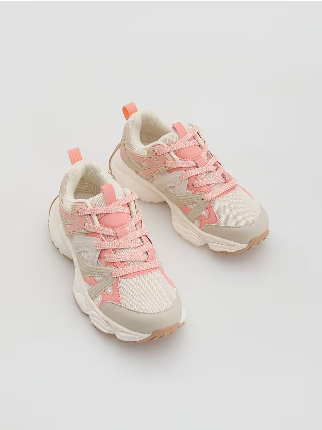 Reserved - Lekkie sneakersy z łączonych materiałów - beżowy