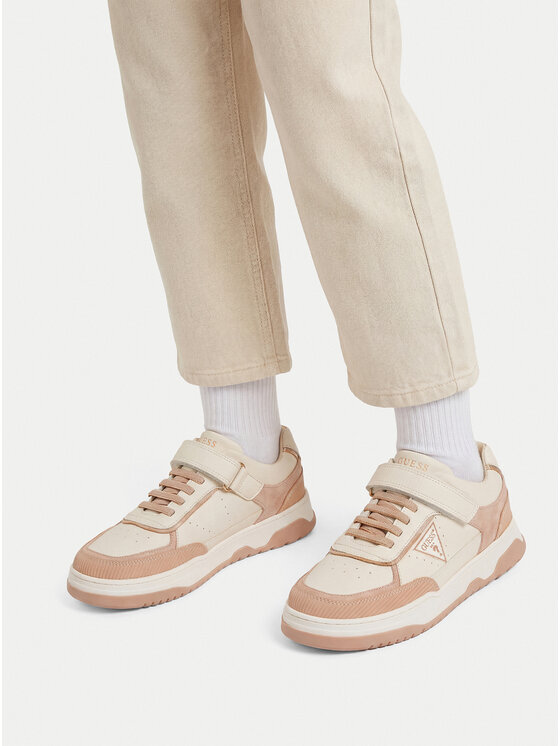 Guess Sneakersy CEO-CI12-CAROL-05 Écru