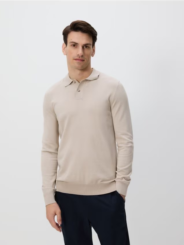 Reserved - Wiskozowy sweter polo - beżowy