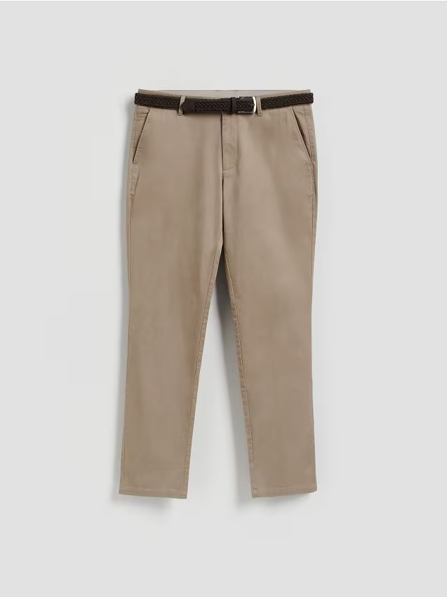 Reserved - Spodnie chino slim z paskiem - brązowy