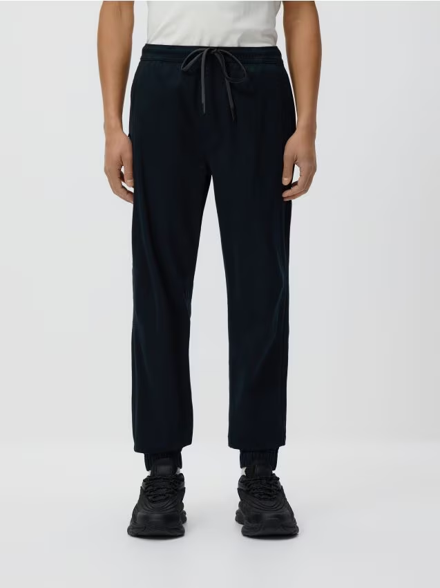 Reserved - Spodnie jogger slim fit - czarny