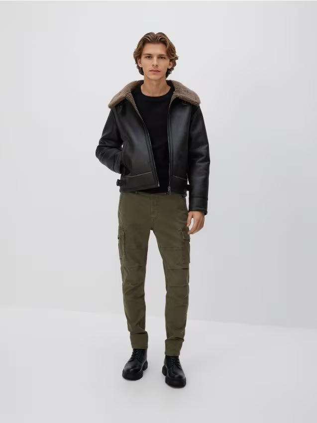 Reserved - Spodnie cargo slim fit - ciemnozielony