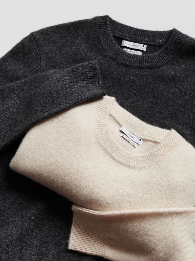 Reserved - Sweter z wełną i dodatkiem kaszmiru - beżowy