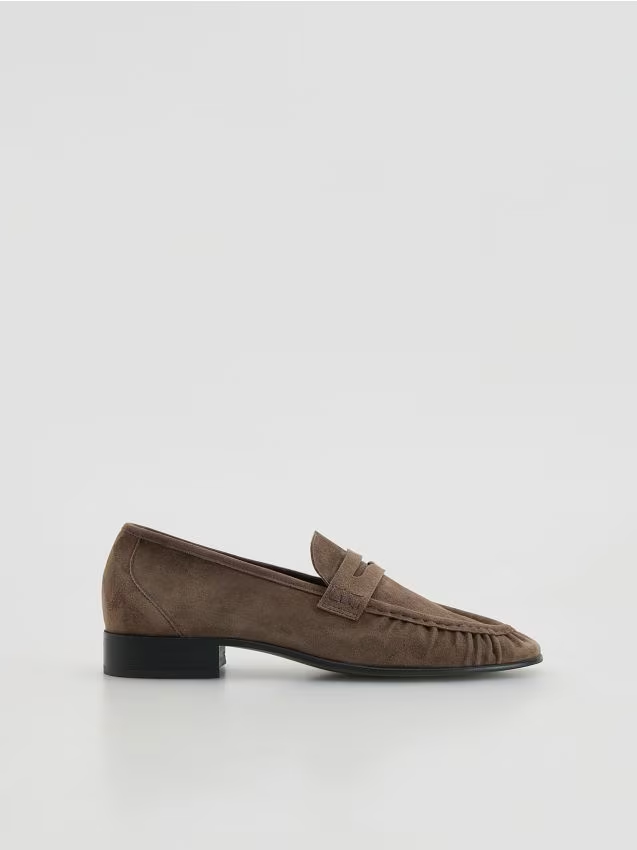 Reserved - Loafersy ze skóry owczej - brązowy