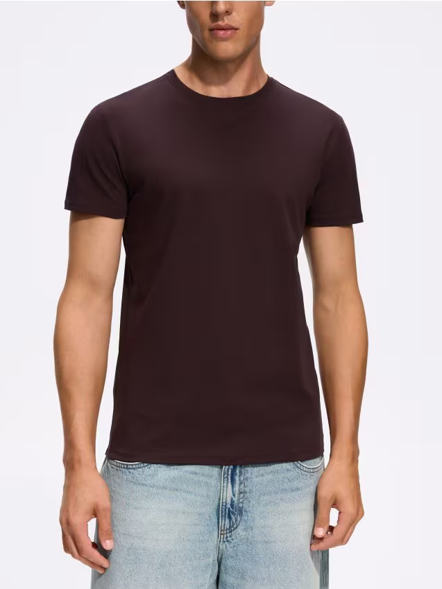 Reserved - T-shirt slim z bawełny pima - ciemnobrązowy