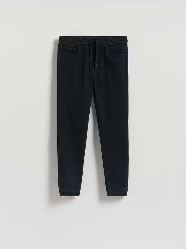 Reserved - Jeansy jogger fit - czarny