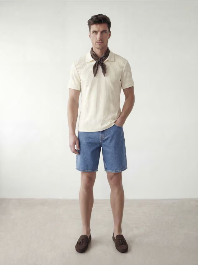 Reserved - Koszulka polo slim w prążek - złamana biel