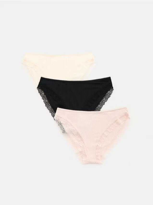 Reserved - Majtki figi z koronką 3 pack - złamana biel