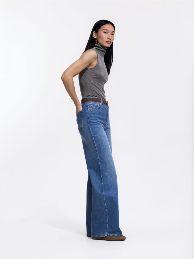 Reserved - Jeansy wide leg z dodatkiem lyocellu - niebieski