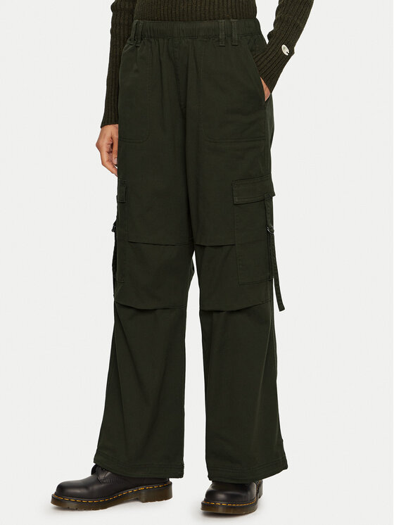 Champion Spodnie dresowe 117503 Zielony Oversize