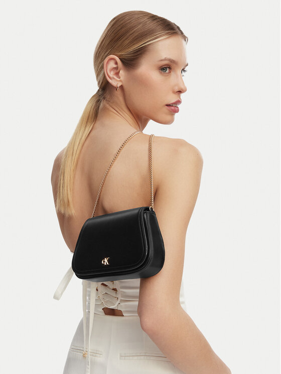 Calvin Klein Torebka Ck Curved Wallet On Chain LV04F1153G Czarny