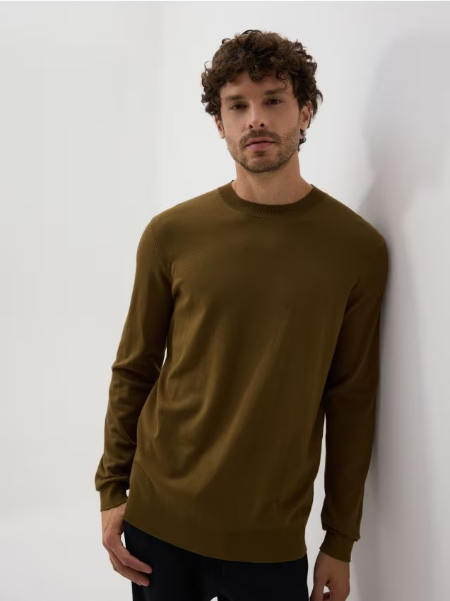 Reserved - Wiskozowy sweter - oliwkowy