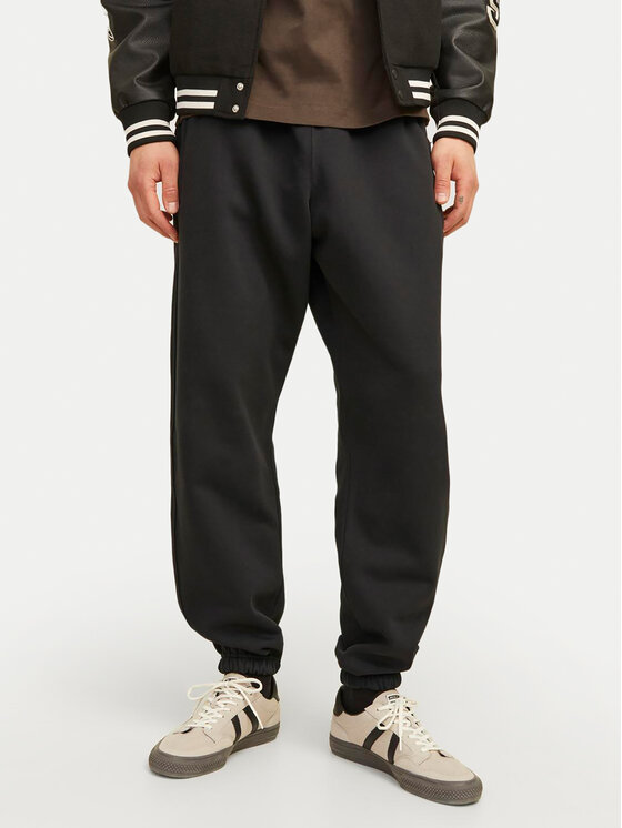 Jack & Jones Spodnie dresowe Bill Urban Edge 12263026 Czarny Relaxed Fit