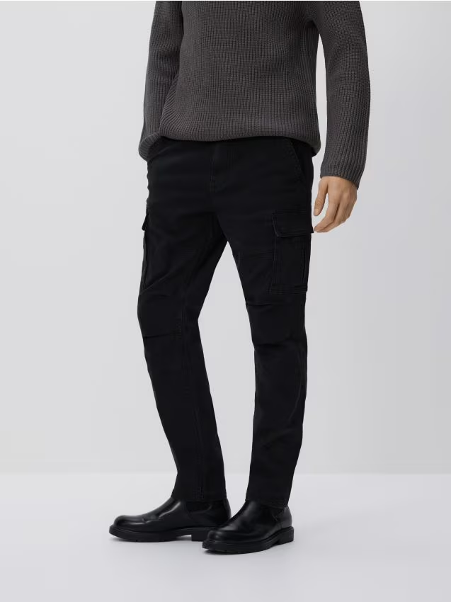 Reserved - Spodnie cargo slim fit - czarny