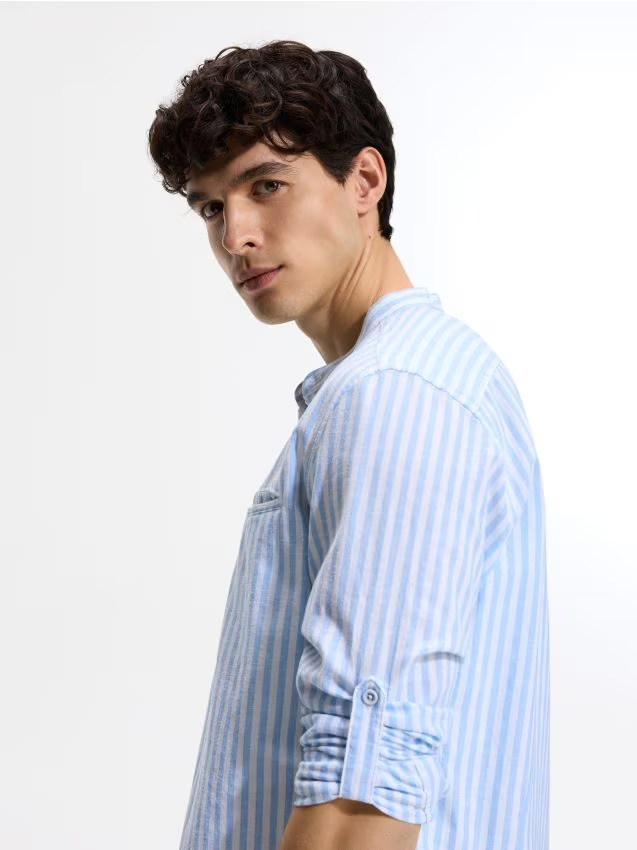 Reserved - Koszula slim fit z lnem - jasnoniebieski