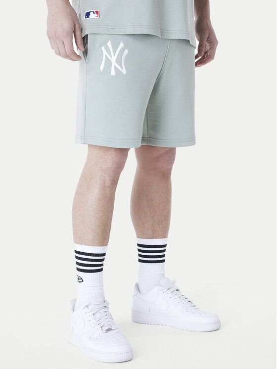 New Era Szorty sportowe New York Yankees MLB League Essentials 60596184 Zielony Regular Fit